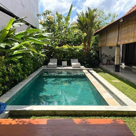 Heart Of Canggu - Villa Embra Exterior photo